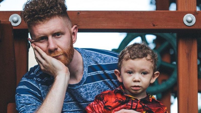 Waldo on Weed When Brian and Danielle Dwyer’s son, Waldo, is diagnosed with cancer, they proceed with a controversial—and illegal—treatment plan c...